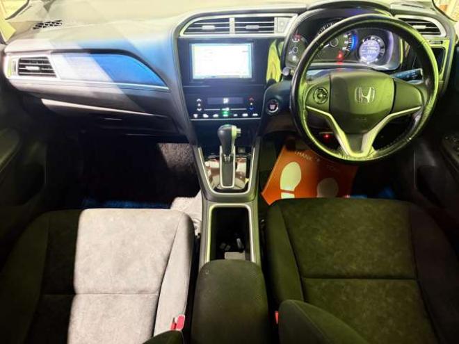 シャトル1.5 G 4WD　防錆塗装4WDTVナビBカメドラレコETC 1500