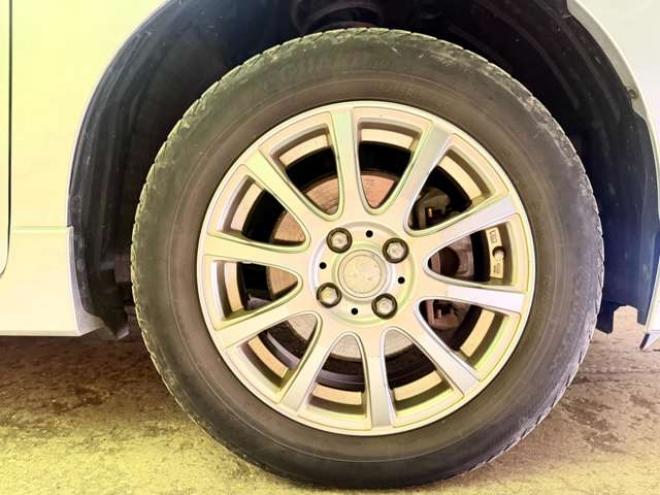 シャトル1.5 G 4WD　防錆塗装4WDTVナビBカメドラレコETC 1500