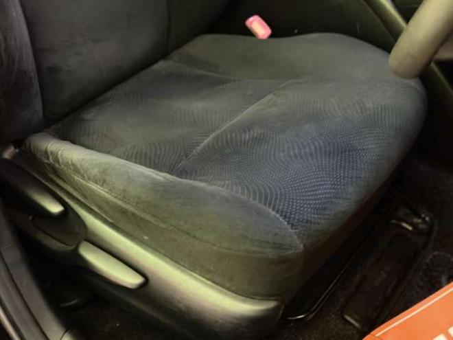 プリウスPHV1.8 S　防錆塗装TVナビBカメ 2WD 1800