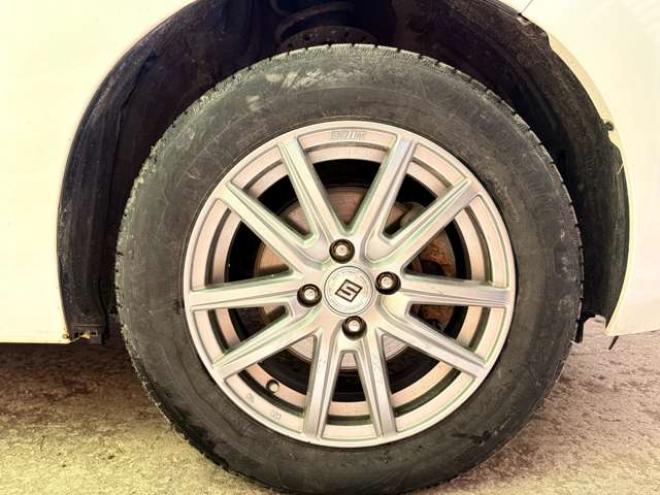 フィット1.5 ハイブリッド Fパッケージ 4WD　防錆塗装4WDTVナビETCドラレコ 1500