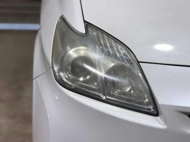 プリウス1.8 S　防錆塗装4WDTVナビBカメETC 1800