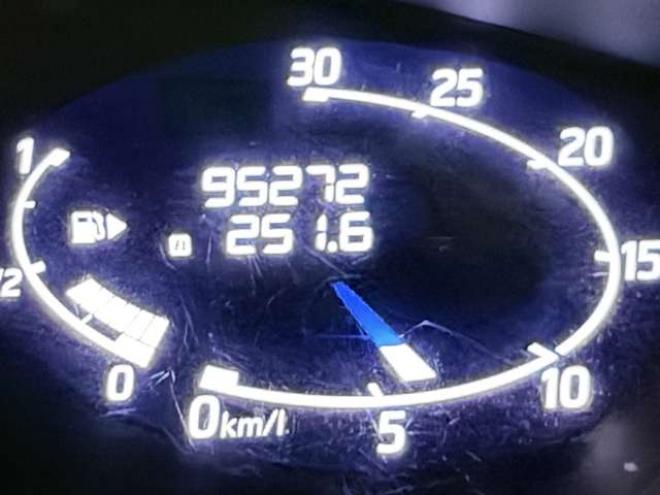 セレナ2.0 20S 4WD　4WDキーレスTVETC積込タイヤ 2000