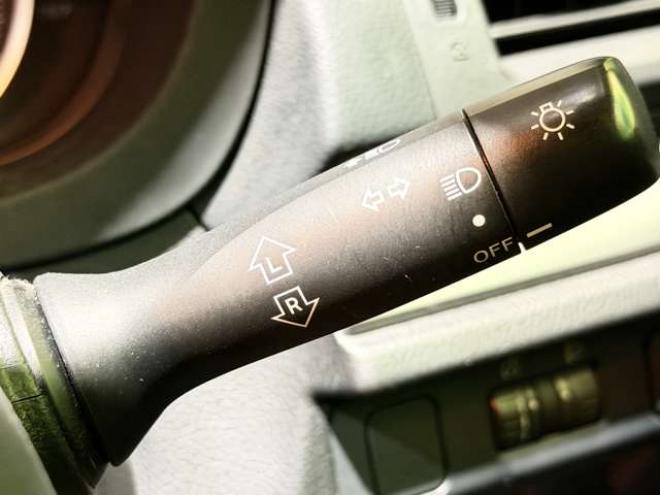 インプレッサスポーツ 1.6 i 4WD　防錆塗装4WDキーレスTVナビBカメ 1600