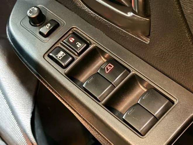 インプレッサスポーツ 1.6 i 4WD　防錆塗装4WDキーレスTVナビBカメ 1600