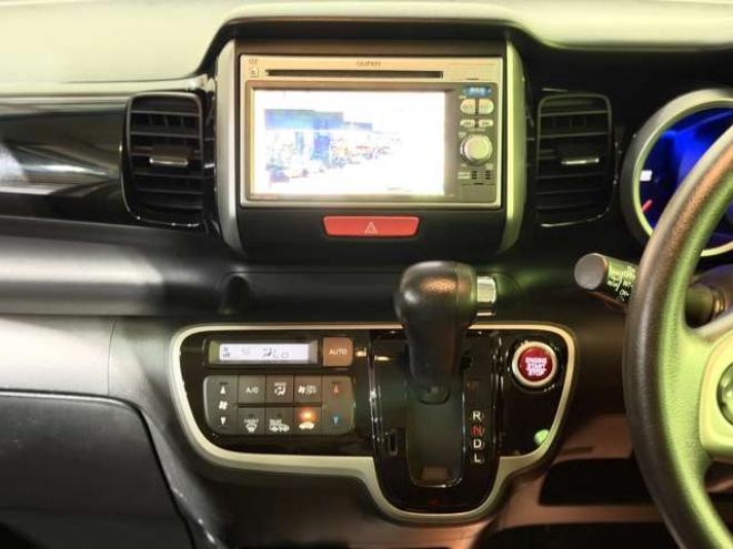 N-BOXG Lパッケージ 4WD　防錆塗装4WDTVナビBカメETC 660