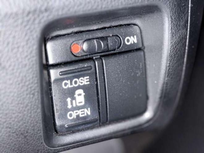 N-BOXG Lパッケージ 4WD　防錆塗装4WDTVナビBカメETC 660