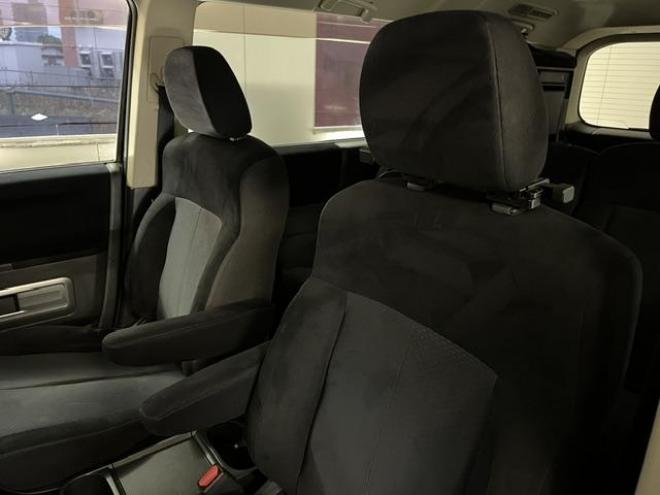 デリカＤ：５　Ｇパワーパッケージ　本州仕入　禁煙車　寒冷地仕様　ＳＳＲディバイド１６ＡＷ＋ＴＯＹＯホワイトレター　新品ＪＡＯＳブラックマッドガード　社外１６ＡＷ＋スタッドレスタイヤ付　両側パワースライドドア　クルーズコントロール 4WD 2400 5Dr