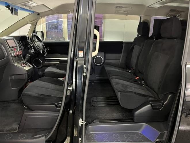 デリカＤ：５　Ｇパワーパッケージ　本州仕入　禁煙車　寒冷地仕様　ＳＳＲディバイド１６ＡＷ＋ＴＯＹＯホワイトレター　新品ＪＡＯＳブラックマッドガード　社外１６ＡＷ＋スタッドレスタイヤ付　両側パワースライドドア　クルーズコントロール 4WD 2400 5Dr
