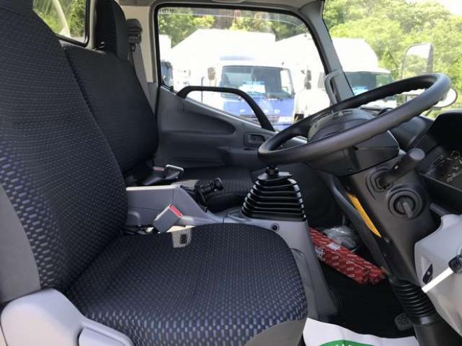 デュトロタンクローリー　2DG-XZU685M 新明和工業　 4WD 4000