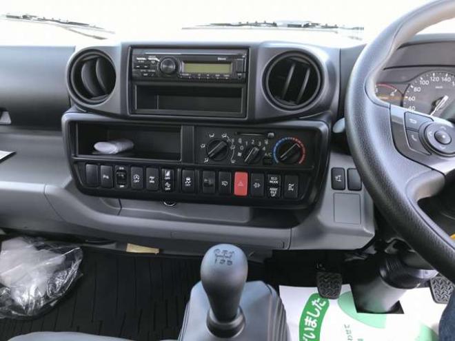 デュトロタンクローリー　2DG-XZU685M 新明和工業　 4WD 4000