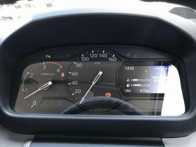 デュトロタンクローリー　2DG-XZU685M 新明和工業　 4WD 4000