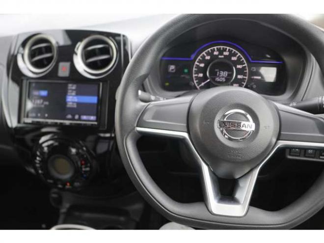 ノート1.2 e-POWER X FOUR 4WD　検二年　ナビ　バックカメラ　ETC 1200
