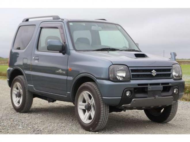 ジムニーランドベンチャー 4WD　検二年　MT5速　キーレス　シートヒーター　ルーフレール　自社　カノウ 660