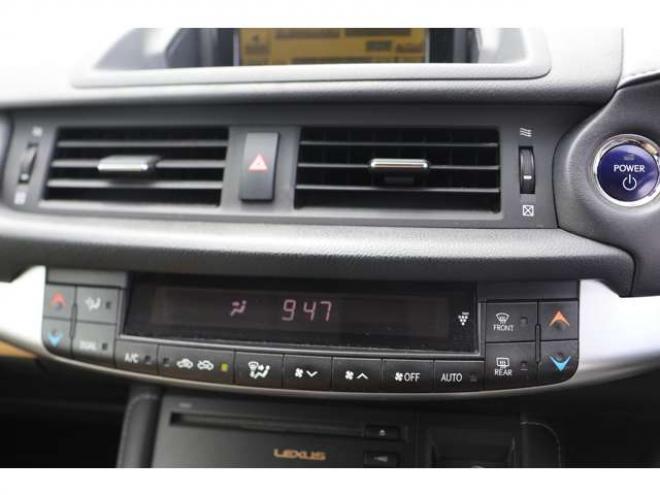 レクサスCT 200h バージョンC　検二年　　パドルシフト　クルコン　バックカメラ　シートヒーター　ETC　TV　自社　ローンカノウ 2WD 1800