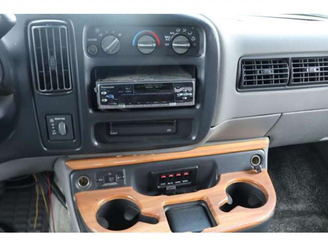 シボレーエクスプレス　スタークラフト　検1年 正規輸入車 2WD 5700