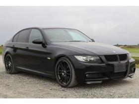 BMW　3シリーズ 323i Mスポーツパッケージ　検二年　社外ホイール　自社　ローンカノウ 正規輸入車 2WD 2500