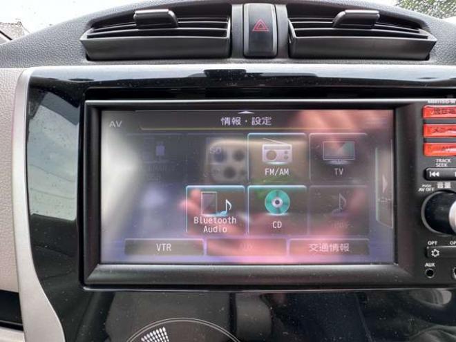 デイズX 4WD　ナビ　Bluetoothオーディオ　運転席シートヒーター　横滑り防止装置　アイドリングストップ　衝突軽減ブレーキ　スチールホイール冬　社外アルミホイール夏　アラウンドビューモニター　バックモニター　地デジ 660
