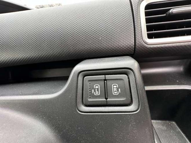 ソリオ1.2 ハイブリッド MZ 4WD　両側パワースライドドア　SDナビ　Bluetooth　地デジ　アイドリングストップ　横滑り防止装置　前席シートヒーター　インテリキー　社外アルミホイール冬　純正アルミホイール夏 1200