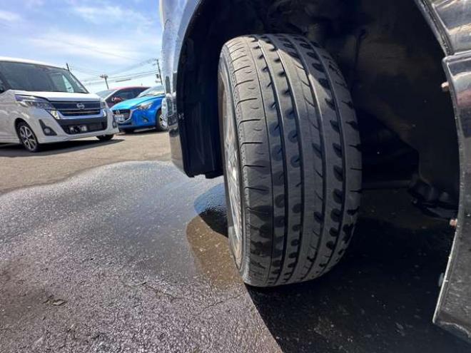 ヴォクシー2.0 ZS 煌II 4WD　両側パワースライドドア　HDDナビ　Bluetooth　　地デジ　ワイパーデアイサー　リアヒーター　ビルトインETC　バックカメラ　フリップダウンモニター　純正アルミホイール夏　プッシュスタート　インテリキー 2000