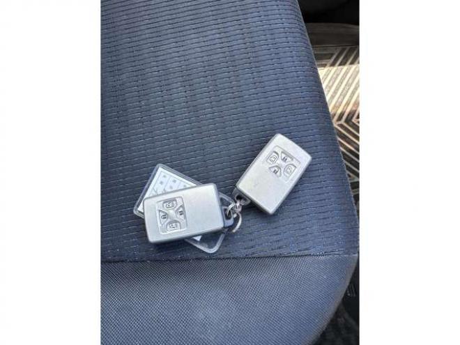 ヴォクシー2.0 ZS 煌II 4WD　両側パワースライドドア　HDDナビ　Bluetooth　　地デジ　ワイパーデアイサー　リアヒーター　ビルトインETC　バックカメラ　フリップダウンモニター　純正アルミホイール夏　プッシュスタート　インテリキー 2000