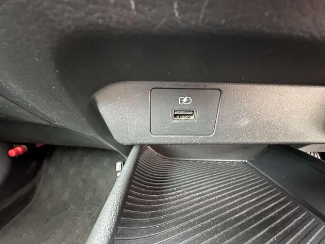 ノート1.2 S FOUR 4WD　ナビ　Bluetooth　オートホールド　アイドリングストップ　USB　スチールホイール冬　レーンキープアシスト　横滑り防止装置　コーナーセンサー　シートヒーター 1200
