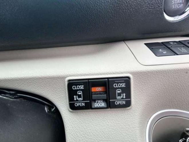 シエンタ1.5 G 4WD　左右電動スライドドア　ビルトインETC　ナビフルセグTVバックモニター　プリクラッシュブレーキ 1500