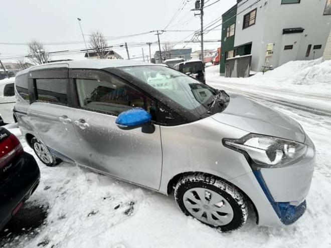 シエンタ1.5 G 4WD　左右電動スライドドア　ビルトインETC　ナビフルセグTVバックモニター　プリクラッシュブレーキ 1500
