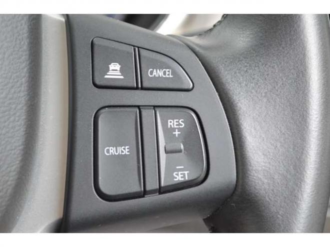 エスクード1.5 4WD　ワンオーナー車ハイブリッド4WDセーフティサポート搭載アイドリングストップALLGRIP4WDパドルシフト横滑り防止装置ハイビームアシストLEDアダプティブクルーズコントロールハーフレザーシートCDオーディオ 1500