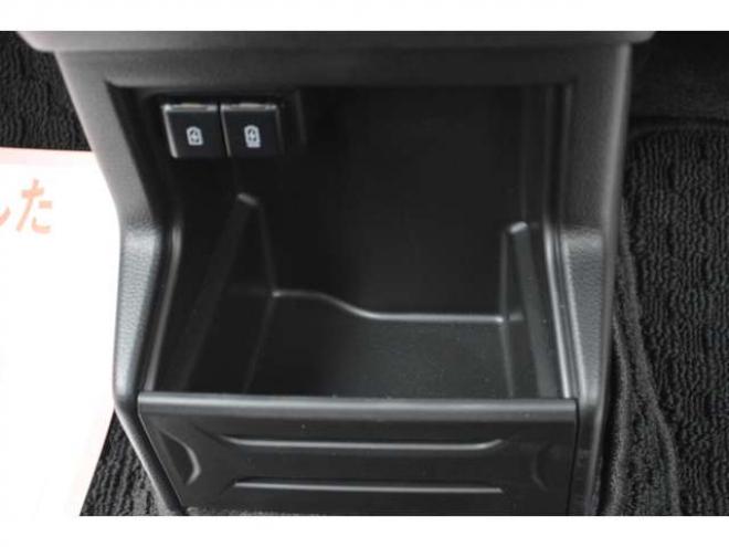 クロスビー1.0 ハイブリッド MZ 4WD　ワンオーナー車ハイブリッド4WDターボセーフティサポート全方位モニター付き8インチナビTVバックカメラアダプティブクルーズコントロール横滑り防止装置ハイビームアシストLED 1000