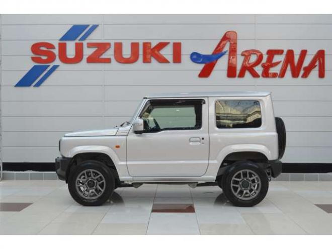 ジムニーXC 4WD　ワンオーナー車F5速マニュアル4WDターボセーフティサポート搭載アイドリングストップ横滑り防止装置11インチディスプレイオーディオハイビームアシストLEDライトクルーズコントロール 660