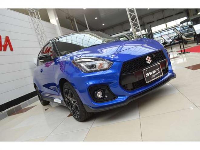 スイフトスポーツ 1.4 ZC33S ファイナル エディション　登録済未使用車特別仕様車セーフティサポート搭載6速マニュアルFFターボデュアルセンサーブレーキサポート後退時ブレーキサポートLED全方位モニター用カメラパッケージアダプティブクルーズコントロールETC 登録済未使用車 2WD 1400