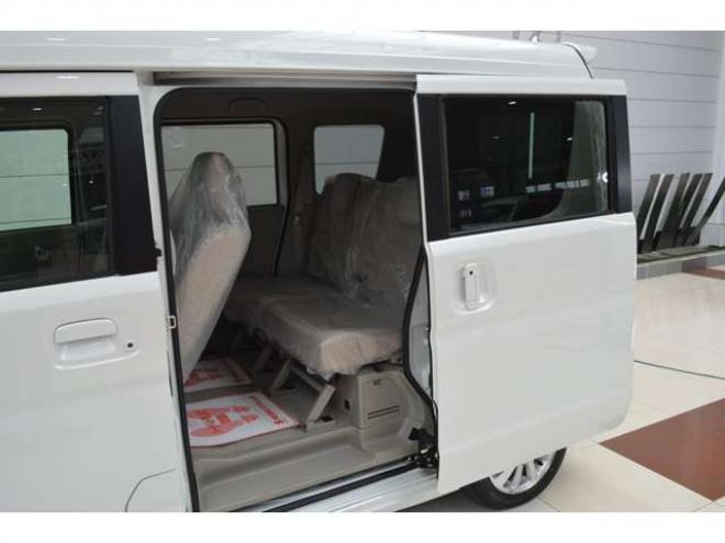 エブリイワゴン PZターボスペシャル ハイルーフ 4WD　ワンオーナー車ハイルーフ4WDターボセーフティサポート搭載アイドリングストップ横滑り防止装置7インチワイドディスプレイオーディオバックアイカメラ両側オートスライドドア&ステップハイビームアシストLED 660