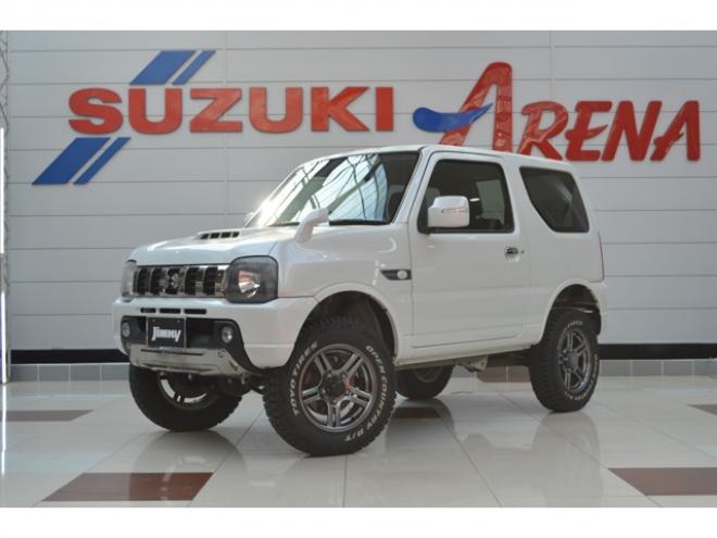ジムニーランドベンチャー 4WD　特別仕様車5速マニュアル4WDターボリフトアップCDハーフレザーシートヒーター16インチ純正アルミマットタイヤ禁煙車ウインカーミラーヒーターキーレスエントリー 660