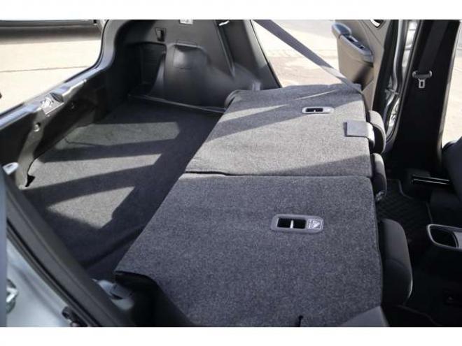 スイフト1.2 XL セーフティパッケージ装着車 4WD　CDプレイヤー　シートヒーター　パドルシフト　オートライト　アダプティブクルーズコントロール　車線逸脱警報 1200