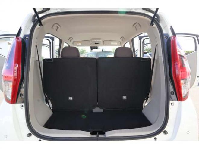 eKワゴンM 4WD　CDプレイヤー　シートミラーヒーター　オートライト　トラクションコントロール　衝突軽減ブレーキ　車線逸脱警報　パーキングソナー　USBソケット　アイドリングストップ 660