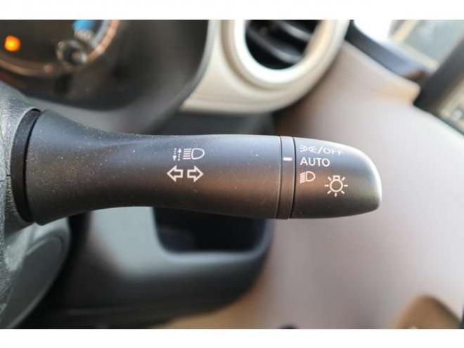 デイズX 4WD　アラウンドビューモニター(ルームミラー) シート・ミラーヒーター エマージェンシーブレーキ 車線逸脱警報機能 アイドリングストップ 660