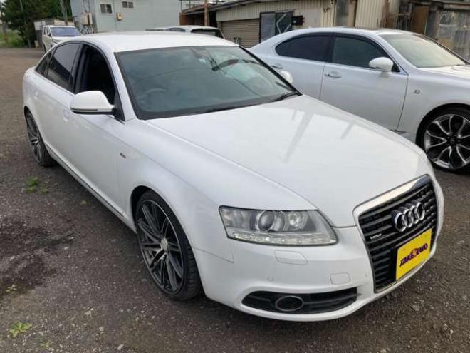 アウディA6 3.0 TFSI クワトロ Sライン 4WD　スマートキー　ナビ・TV ETC 盗難防止システム 革シート オートクルーズコントロール 正規輸入車 3000