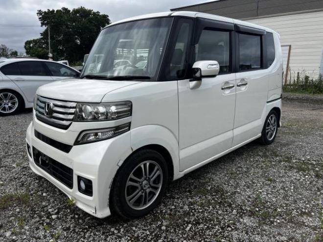 N-BOXカスタムG Lパッケージ 4WD 660 5Dr