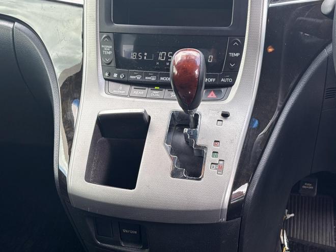 ヴェルファイア2.4Zゴールデンアイズ 4WD ローンが不安な方＜優遇ローン＞ 社外SDナビ　両側パワースライド　電動リアゲート 4WD 2400 5Dr