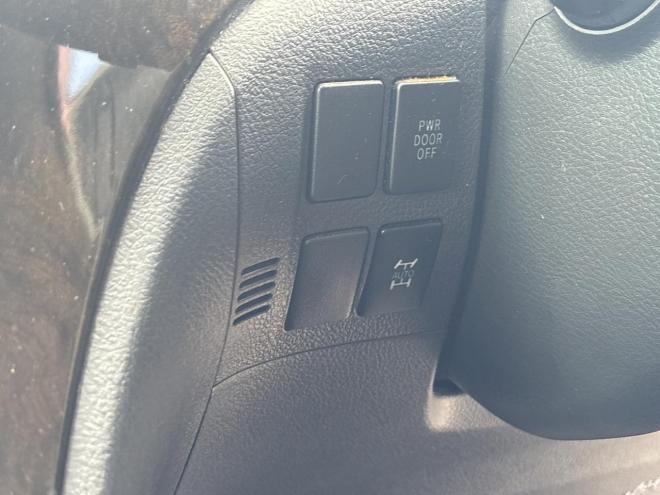 ヴェルファイア2.4Zゴールデンアイズ 4WD ローンが不安な方＜優遇ローン＞ 社外SDナビ　両側パワースライド　電動リアゲート 4WD 2400 5Dr