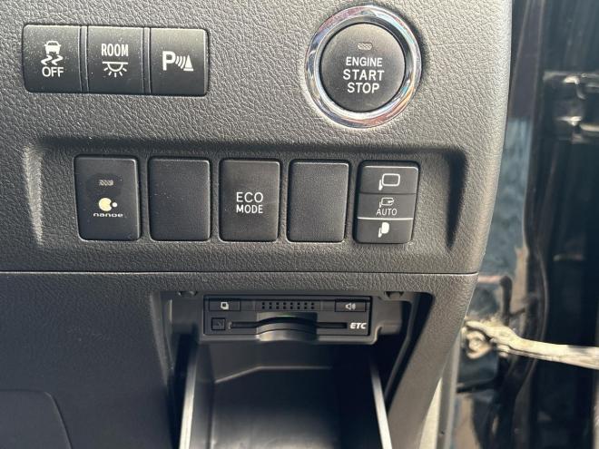 ヴェルファイア2.4Zゴールデンアイズ 4WD ローンが不安な方＜優遇ローン＞ 社外SDナビ　両側パワースライド　電動リアゲート 4WD 2400 5Dr