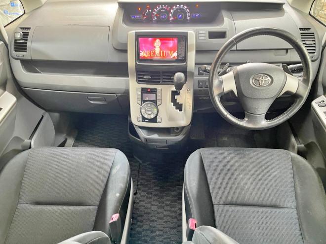 ヴォクシー2.0ZS煌 4WD 5年保証 スマキー 両側パワスラ ナビTV Bカメ ETC 自社認証工場 車検整備2年付 寒冷地仕様 禁煙
