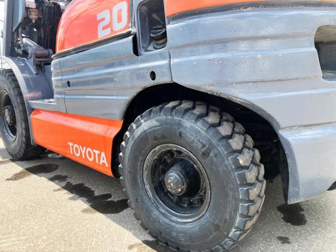 フォークリフトトヨタ　中古　6FG20　建機