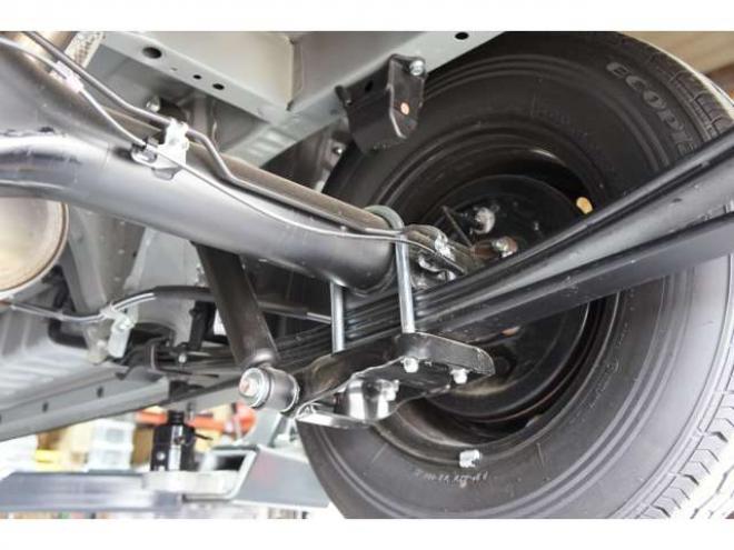 ハイエースバン2.7 スーパーGL ワイド ロング ミドルルーフ 4WD　登録済未使用車9型/丸目フェイス/アースカラー/4WD/2.7ガソリン/ナビ付 2700