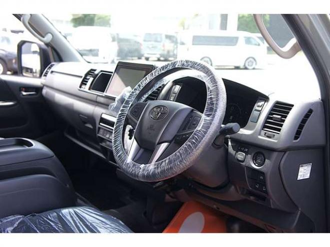 ハイエースバン2.7 スーパーGL ワイド ロング ミドルルーフ 4WD　登録済未使用車9型/丸目フェイス/アースカラー/4WD/2.7ガソリン/ナビ付 2700