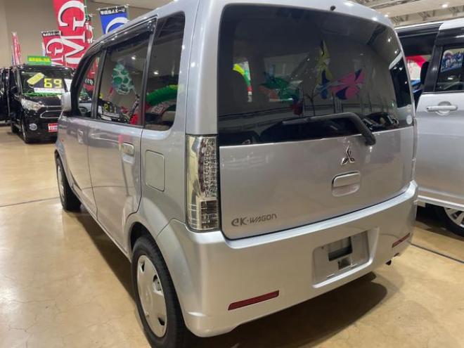 eKワゴンＭ　４ＷＤ　キーレス付　ベンチシートフルフラット　ダブルエアバック　ＰＳ　全席パワーウインドウ　寒冷地仕様車　オートエアコン　運転席エアバック　セキュリティーアラーム　フルタイム４ＷＤ　衝突安全ボディ（北海道） 4WD 660 5Dr