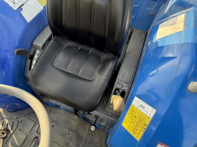 トラクターイセキ GEAS53 53馬力キャビンなしトラクター