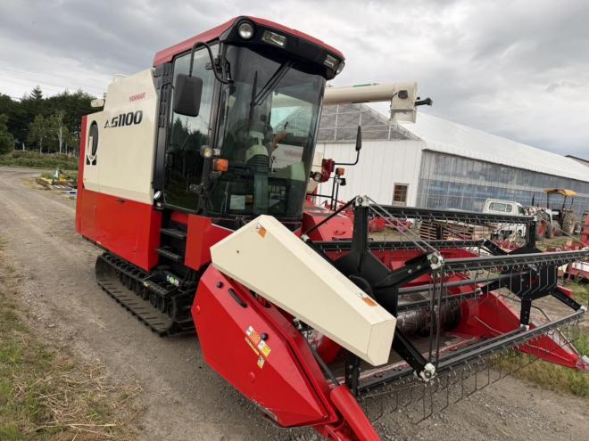 収穫機美車！汎用コンバイン ヤンマー AG1100 110馬力 米麦大豆の刈り取りに