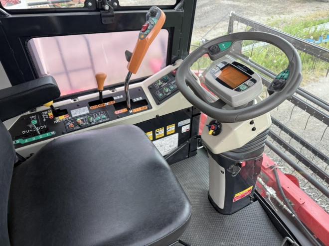 収穫機美車！汎用コンバイン ヤンマー AG1100 110馬力 米麦大豆の刈り取りに