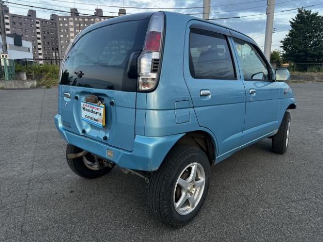 テリオスキッドL 4WD 660 5Dr